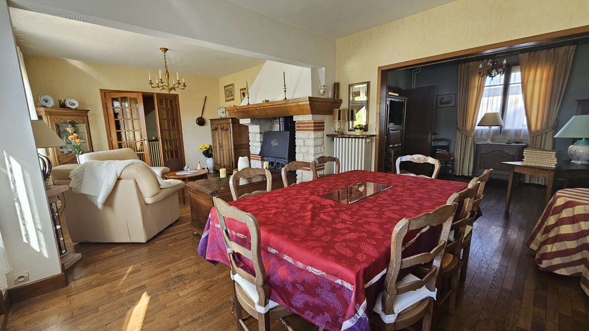 Maison à FORCEVILLE-EN-VIMEU