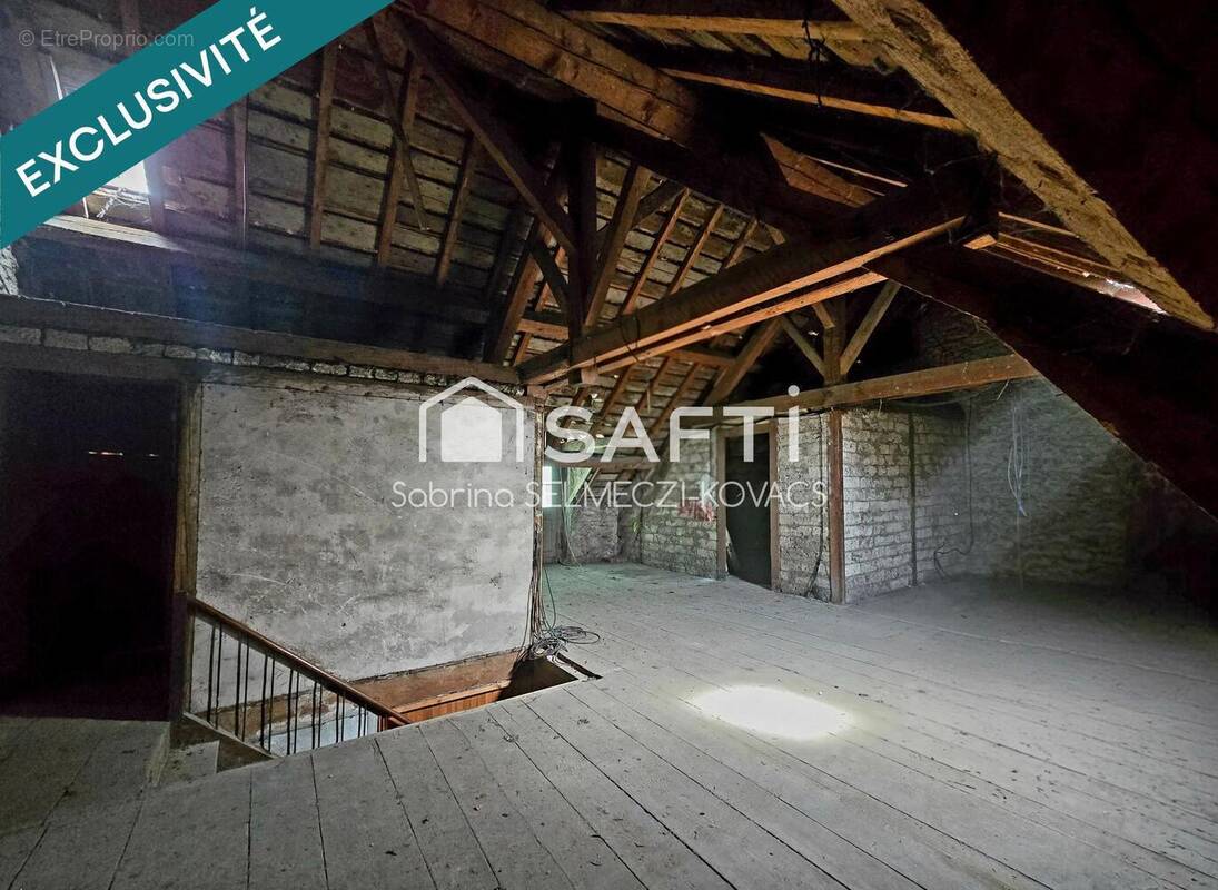 Photo 1 - Appartement à VIRIEU-LE-GRAND