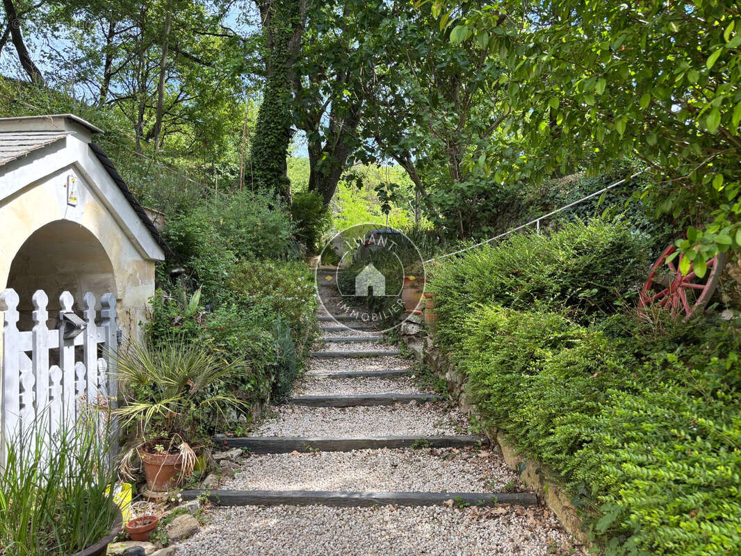 Maison à GENNES