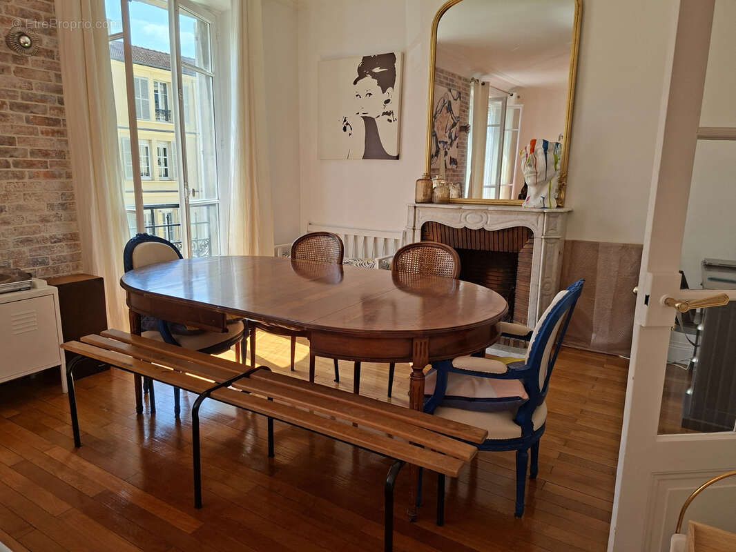 Appartement à VERSAILLES