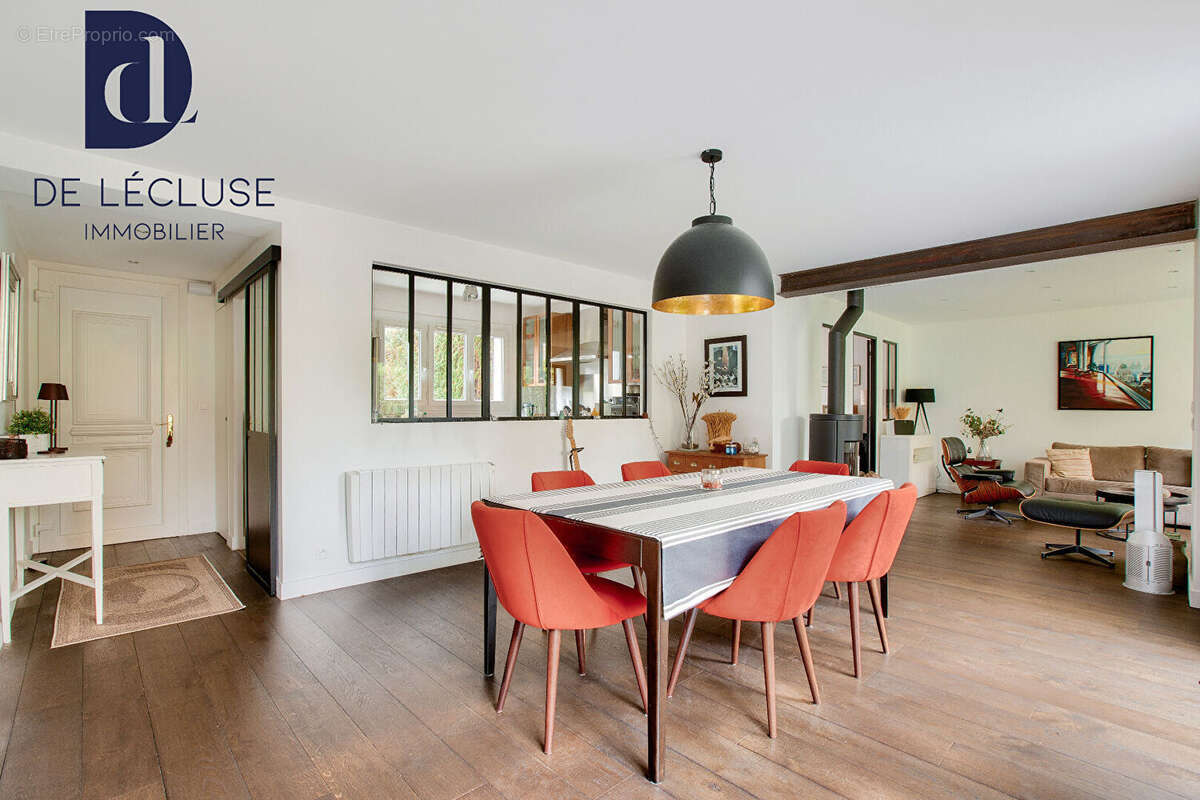 Les Loges-en-Josas  - Belle Maison  8 pièces de 130m2 avec Jardin - photo 8