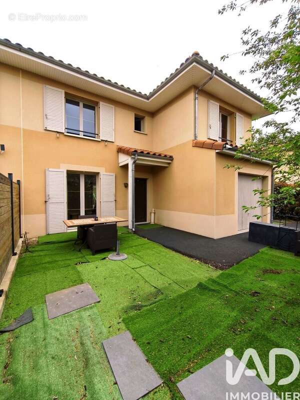 Photo 2 - Maison à LE CENDRE