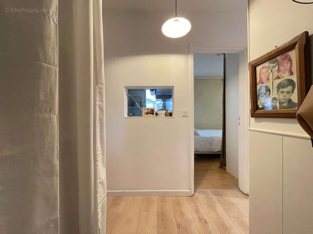 Appartement à LES PAVILLONS-SOUS-BOIS