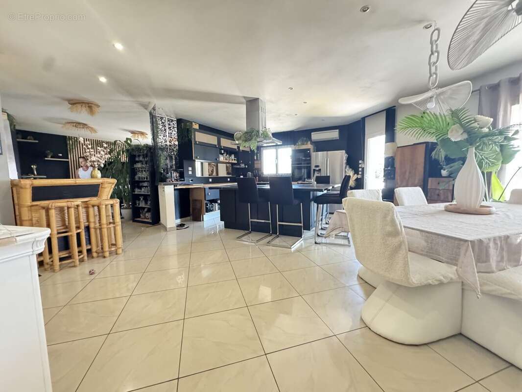 Maison 160 m² à Montlucon  - photo 7