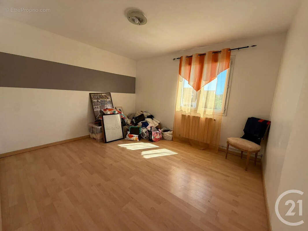 Maison 178 m² à Saint-Mesmes  - photo 13