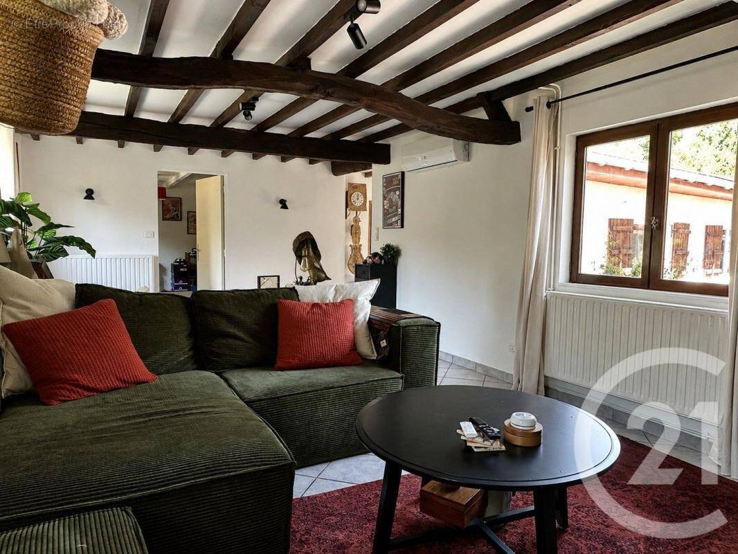 Maison à ECUIRES