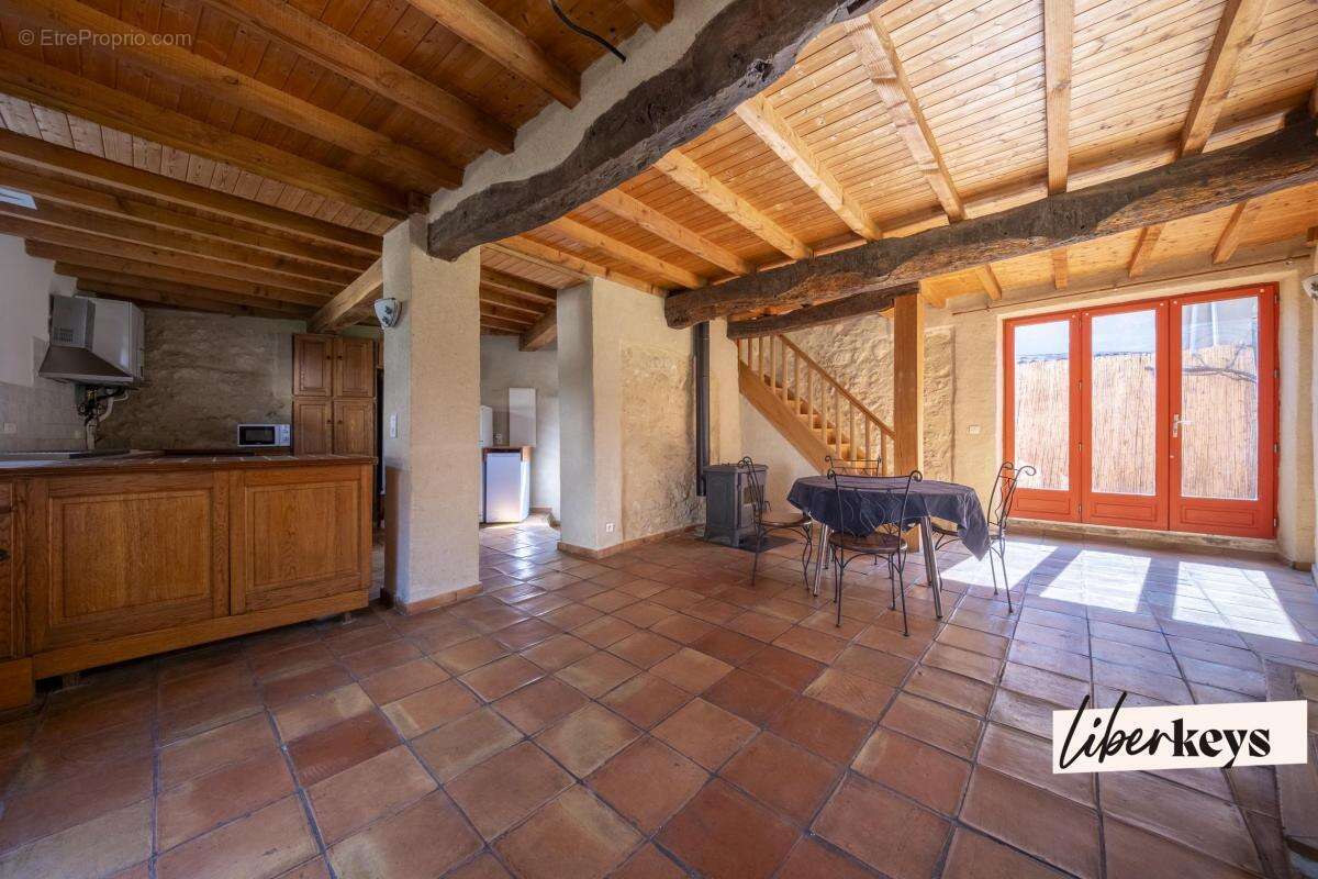 Maison à LAURABUC