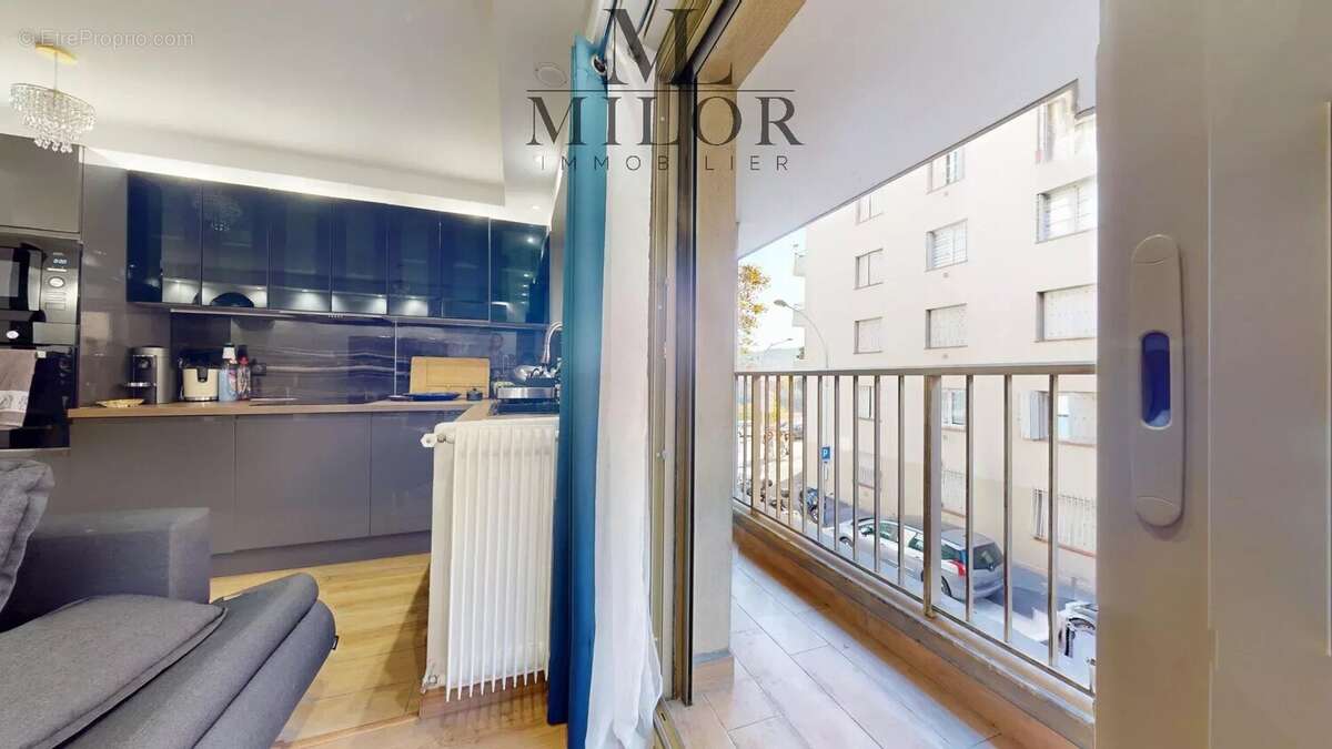 2 pieces - balcon - parfait etat - photo 4