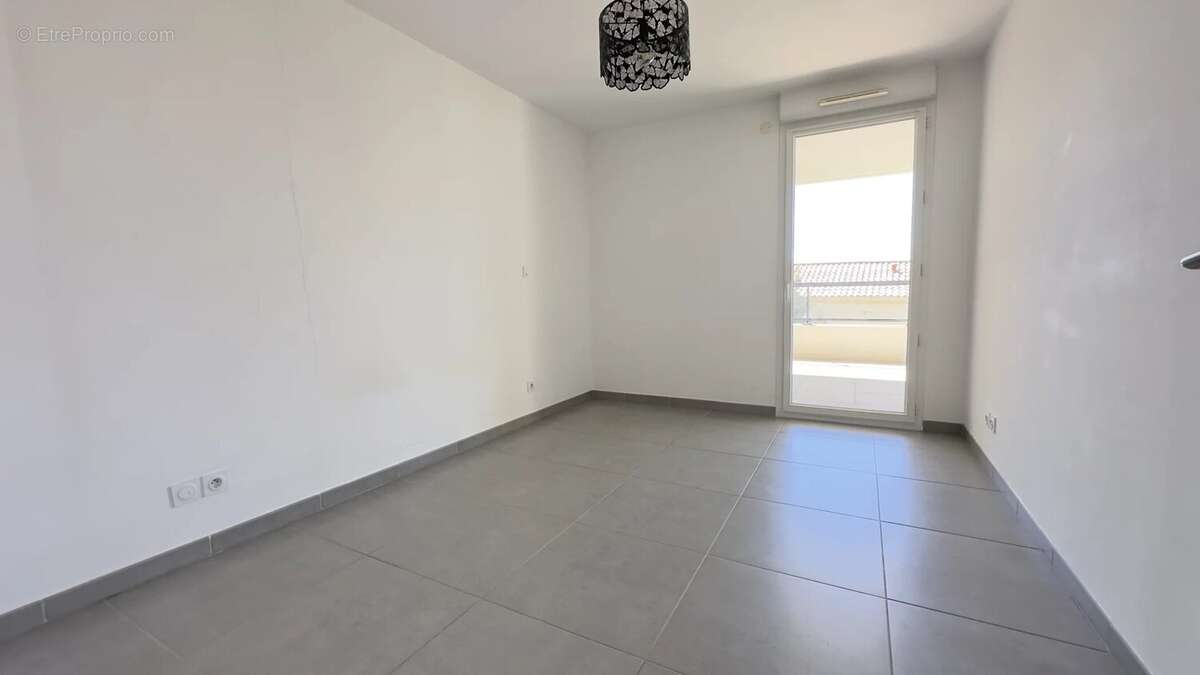 Appartement à MARSEILLE-8E