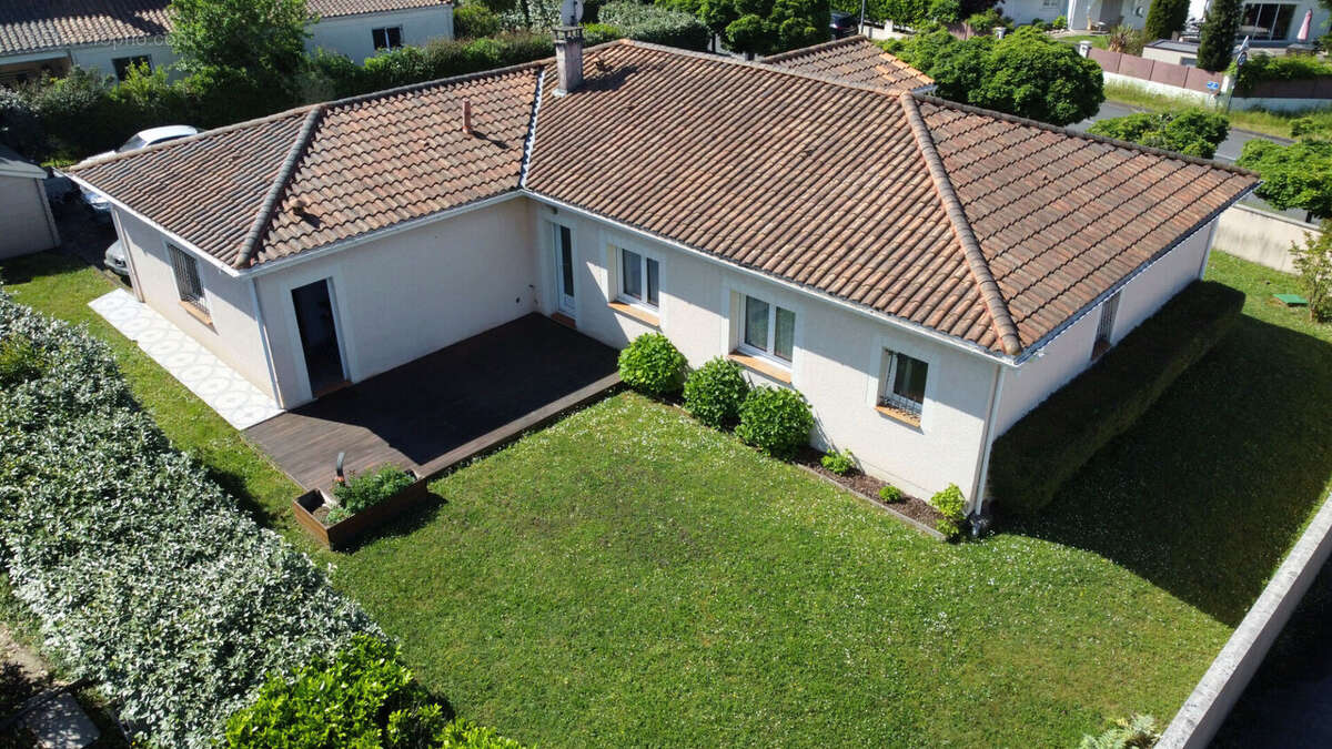 Maison à BLANQUEFORT