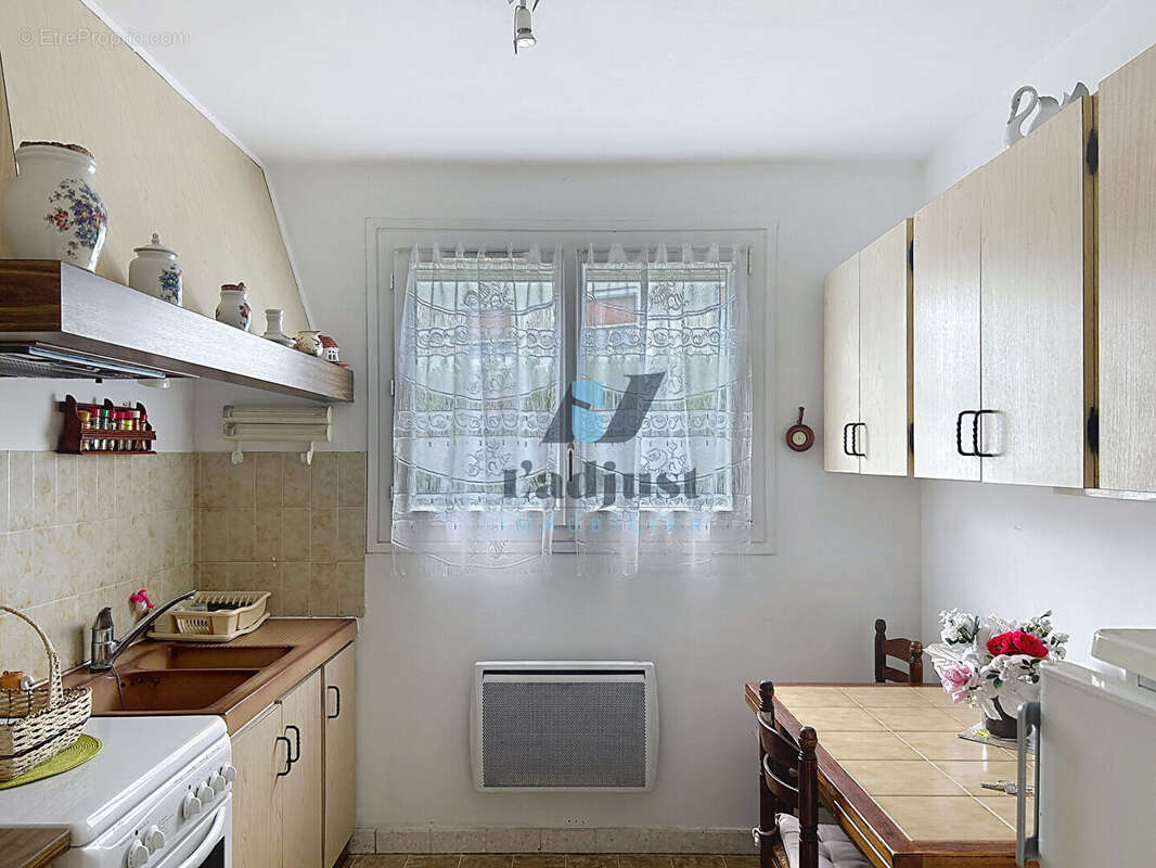 Maison à SAINT-PIERRE-LES-NEMOURS