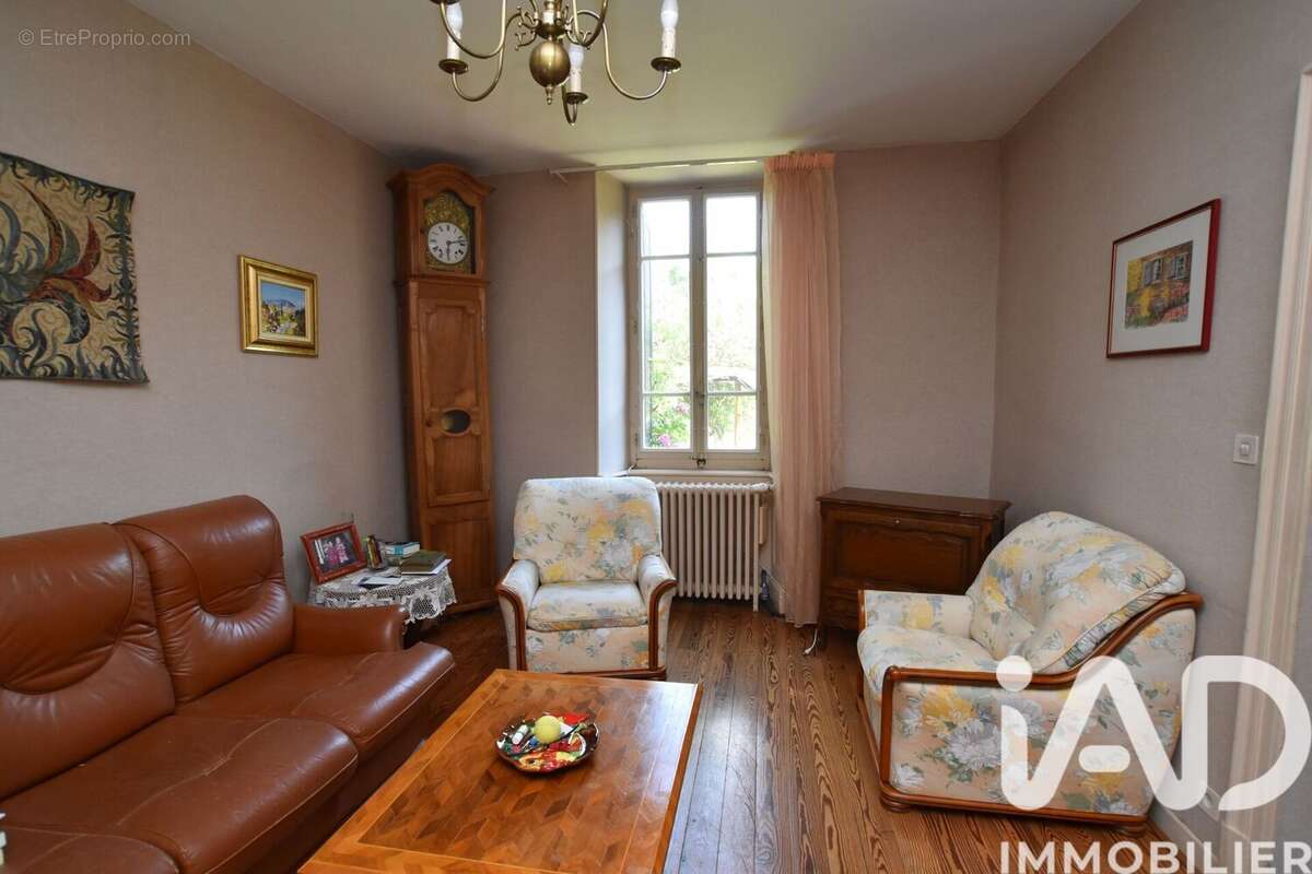 Maison 142 m² à La Motte-D'aveillans  - photo 5