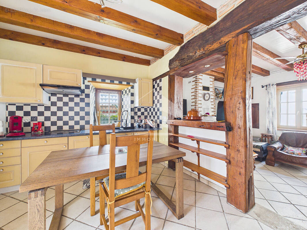 Maison à LA BASTIDE-CLAIRENCE