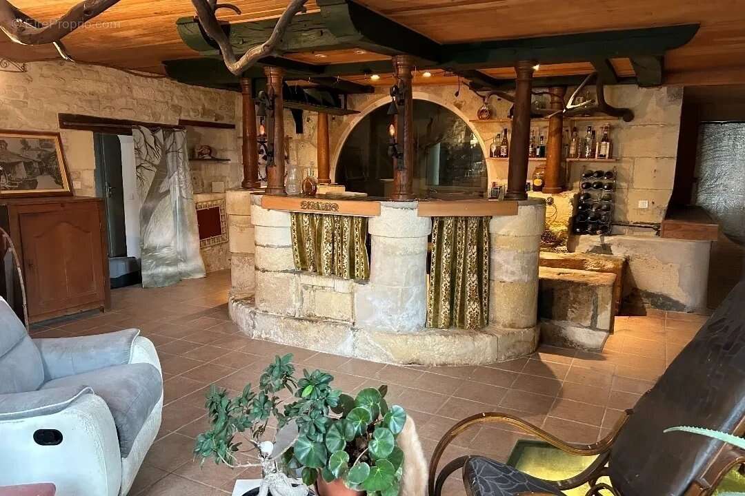 Maison à SAINT-JEAN-D&#039;ANGELY