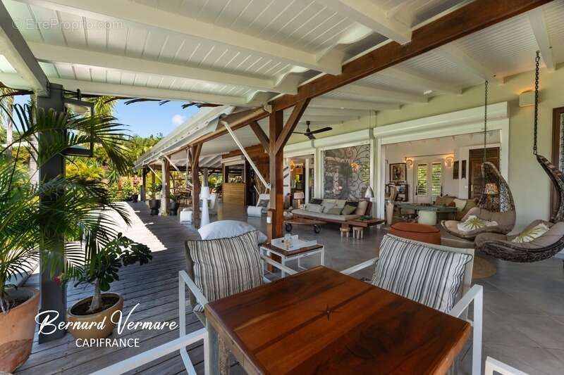 Maison à GRAND-BOURG