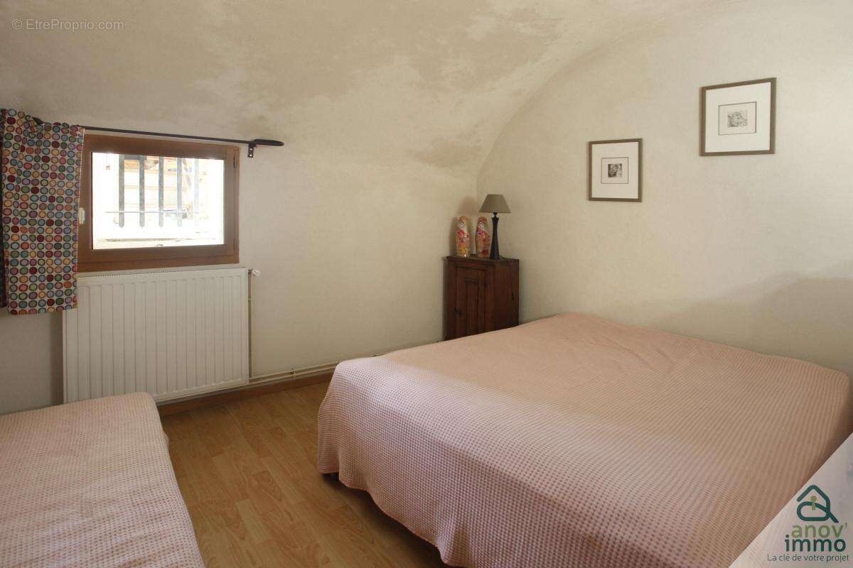 Maison à LE SAUZE-DU-LAC