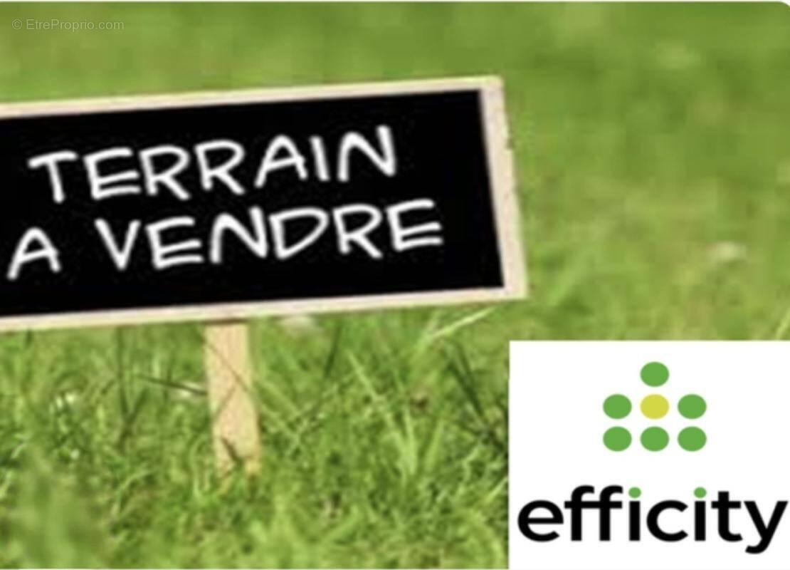 Terrain à NEUILLE-PONT-PIERRE