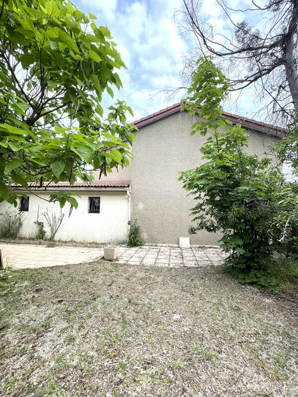 Maison à LE PONT-DE-CLAIX
