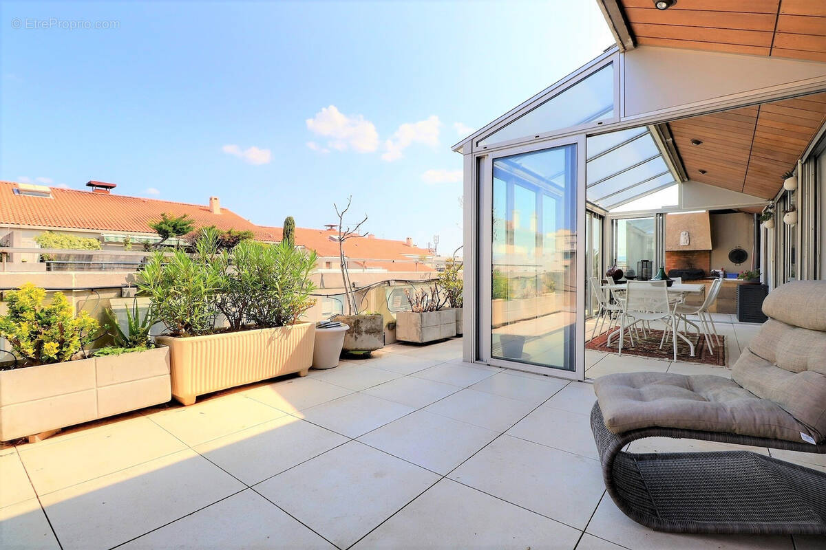 Appartement à MARSEILLE-8E