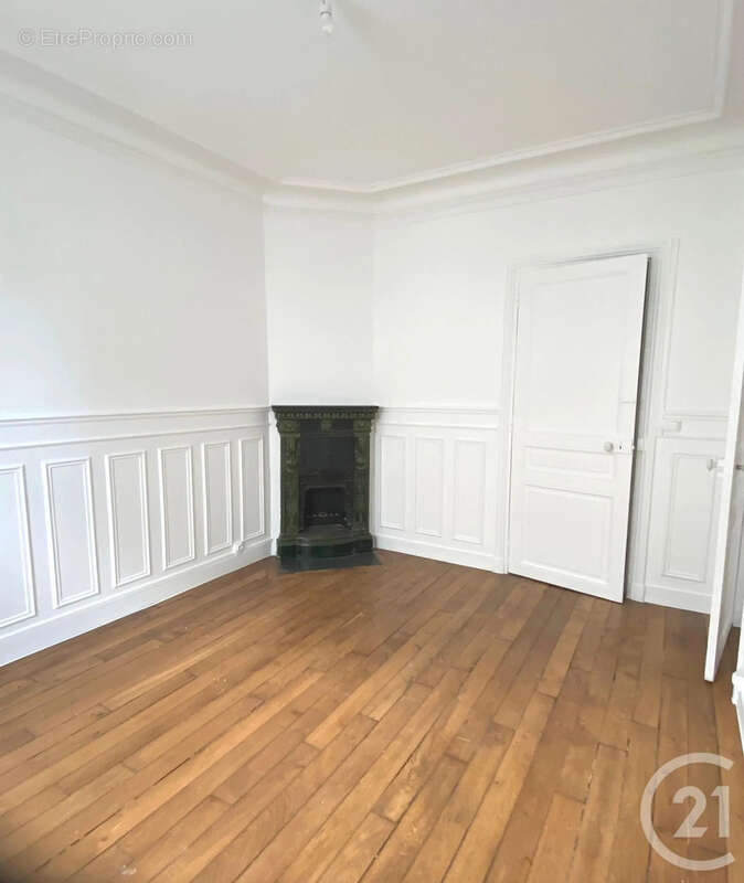 Appartement à NEUILLY-SUR-SEINE