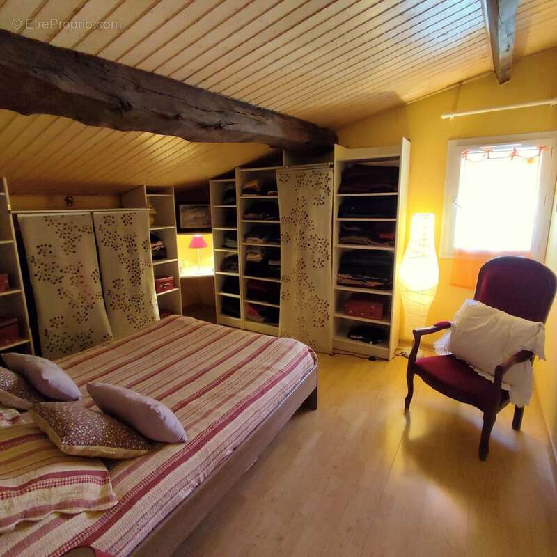 Maison à BUSSAC-SUR-CHARENTE