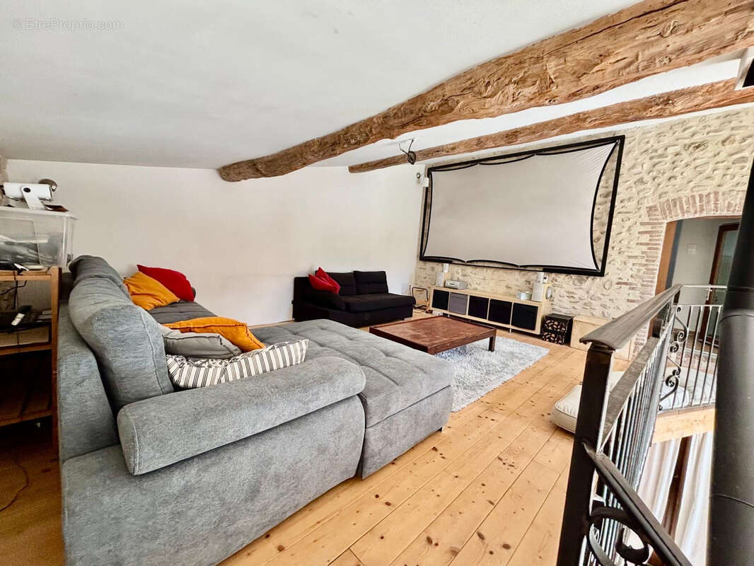 Maison à BONLIEU-SUR-ROUBION