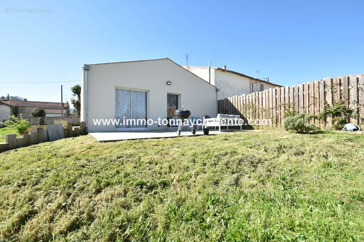 Maison à TONNAY-CHARENTE