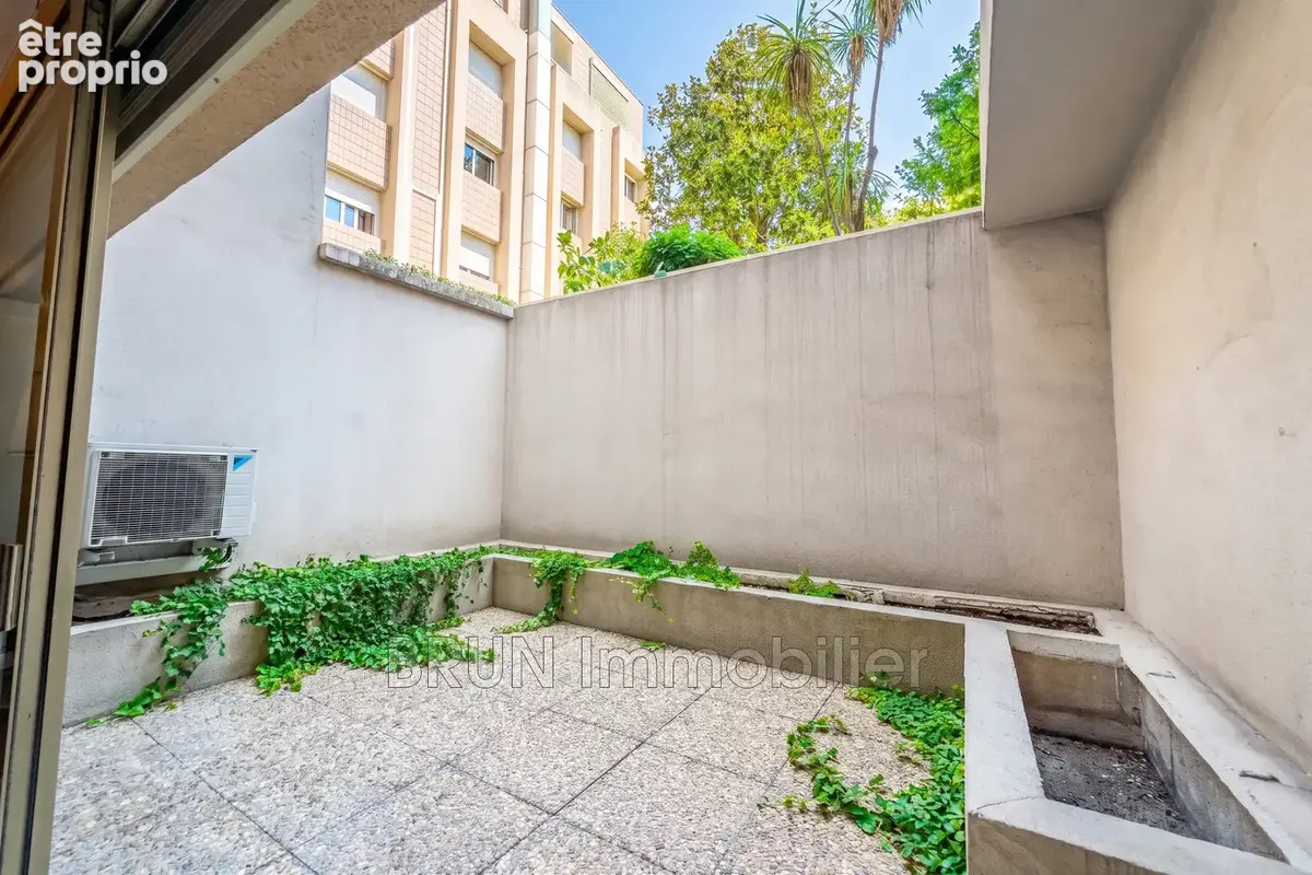 Appartement 2 pièces 52 m² à vendre à Antibes (06160) - photo 2