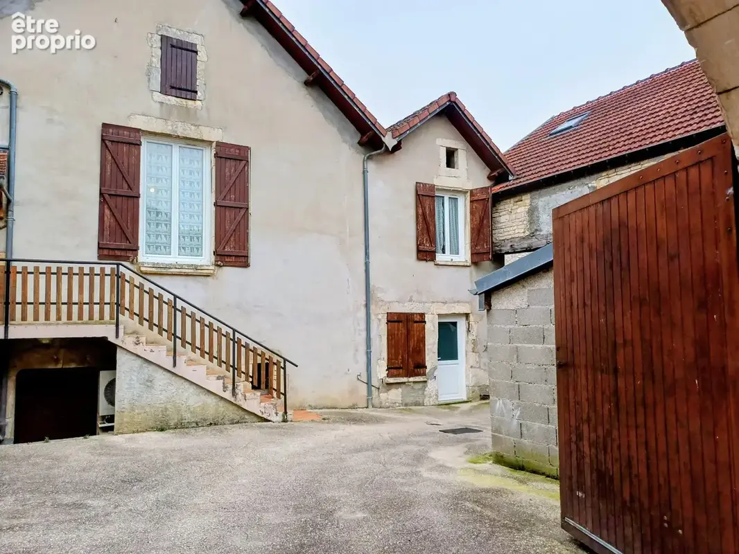 Maison à TANLAY