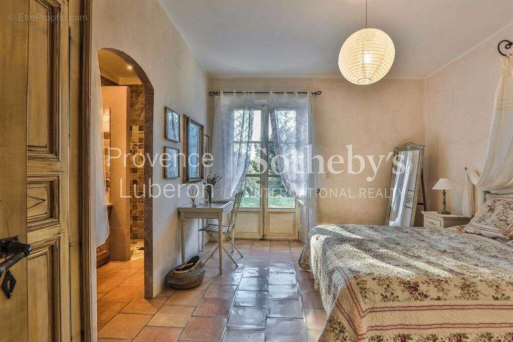 Maison à SAUMANE-DE-VAUCLUSE