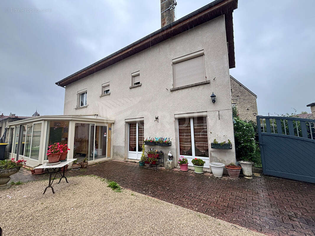 Maison à LEZINNES