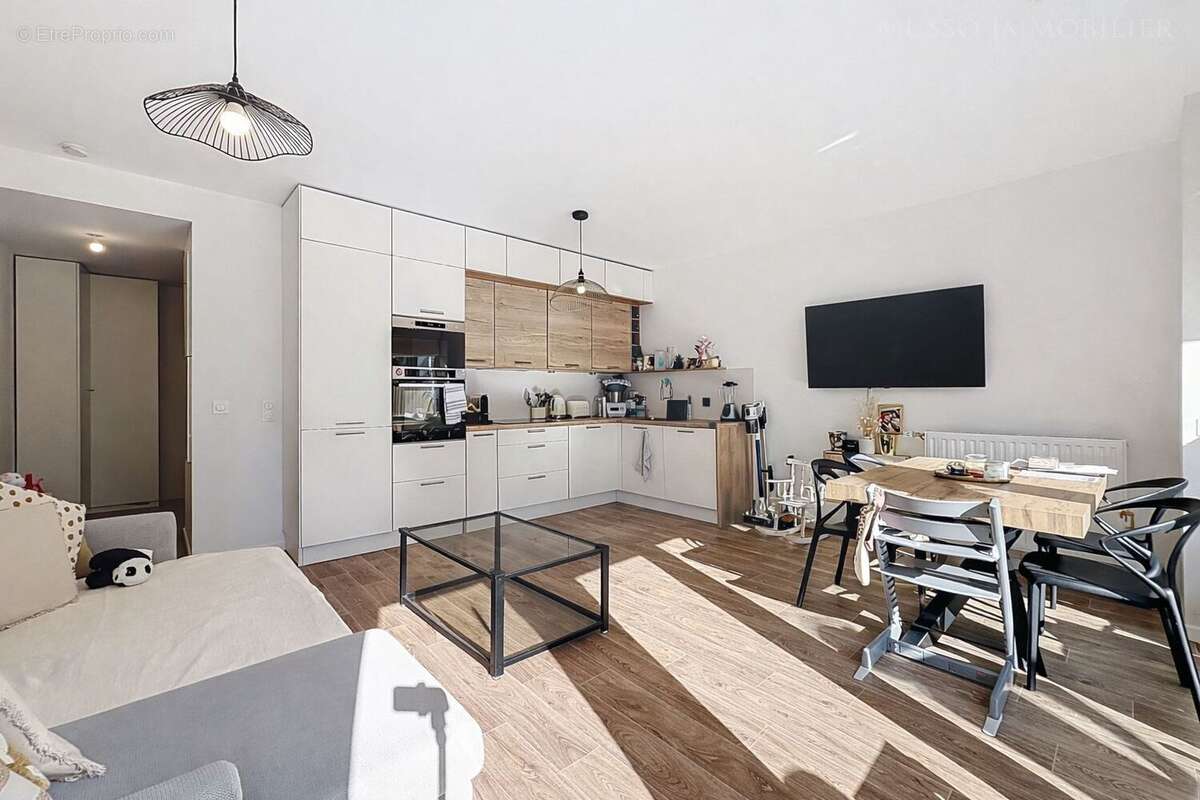 Appartement 90 m² à Bagneux  - photo 2