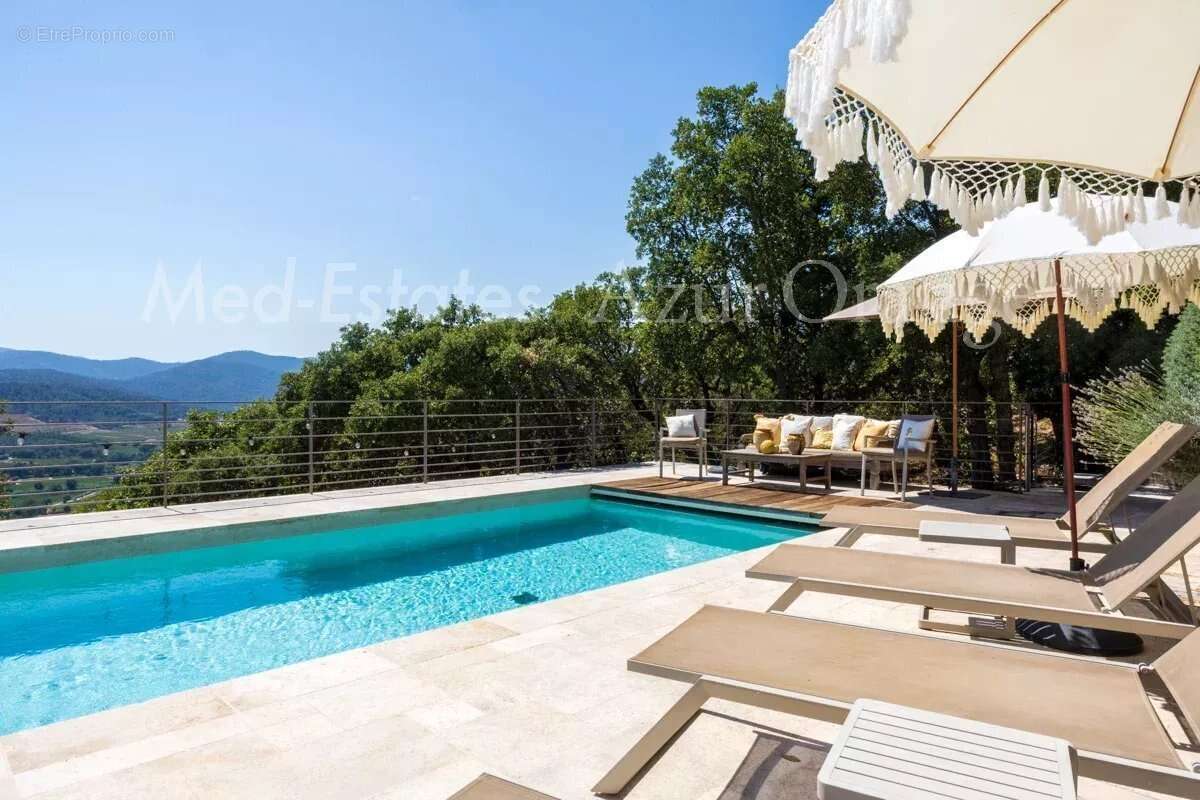 Villa d'exception avec vue panoramique à Grimaud. - photo 28