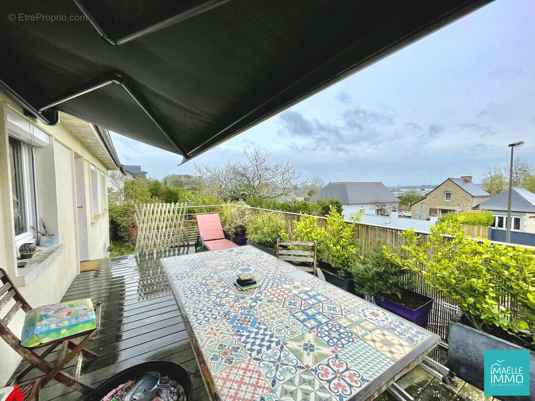 Maison à SAINT-JACUT-DE-LA-MER