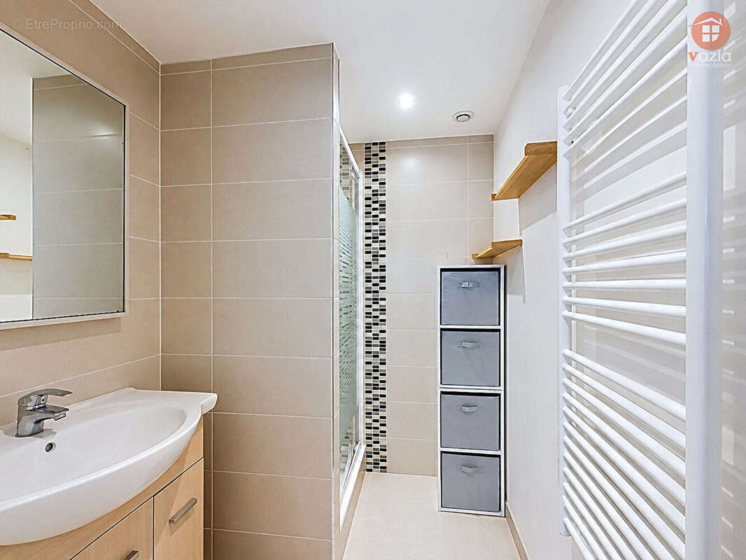 Appartement à NANTERRE