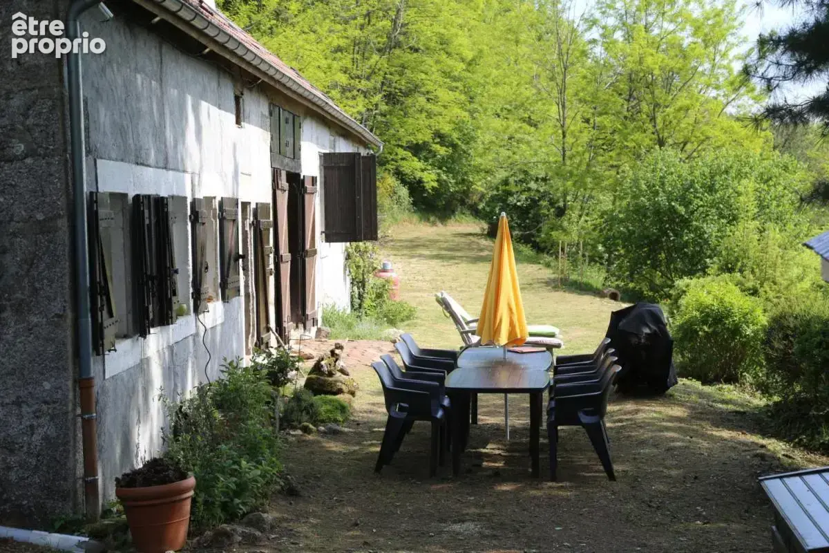 Propriété avec vue dégagée isolée au milieu de ses bois - photo 13