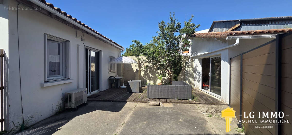 Appartement t1+, terrasse, dépendance, proche plages - photo 21