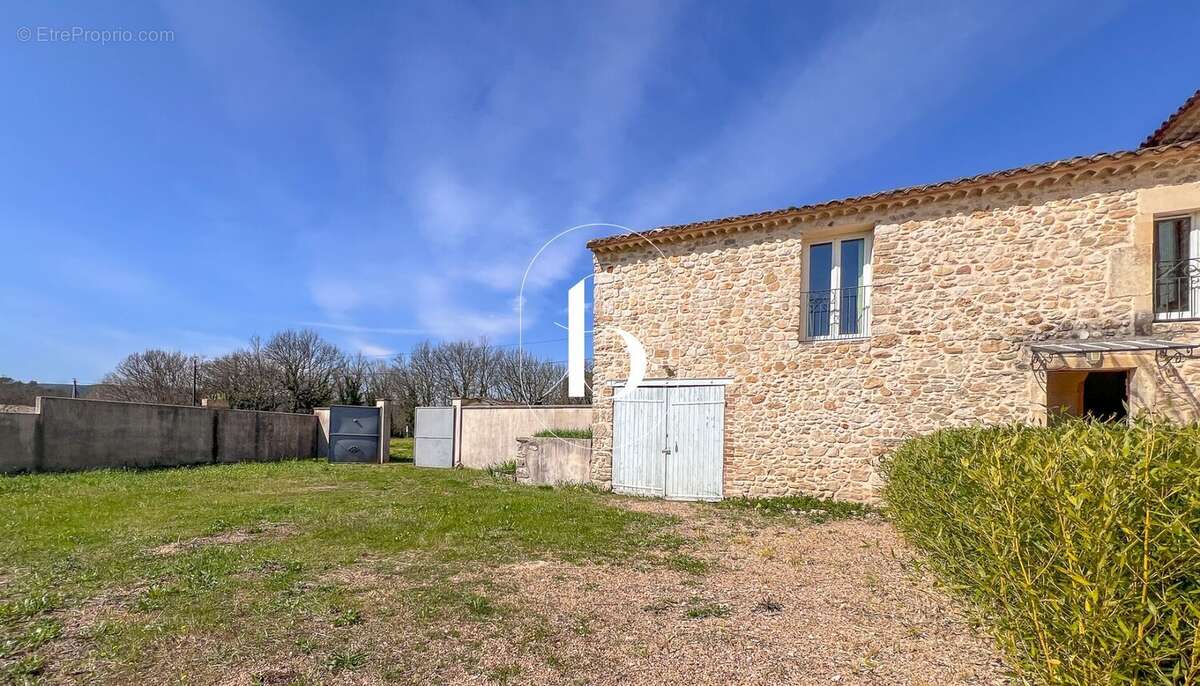 Maison à GOUDARGUES