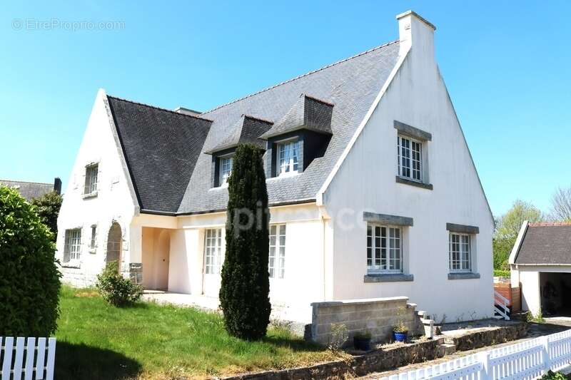 Maison à LANDUDEC