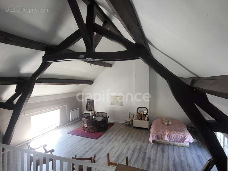 Maison à AUVERS-SUR-OISE