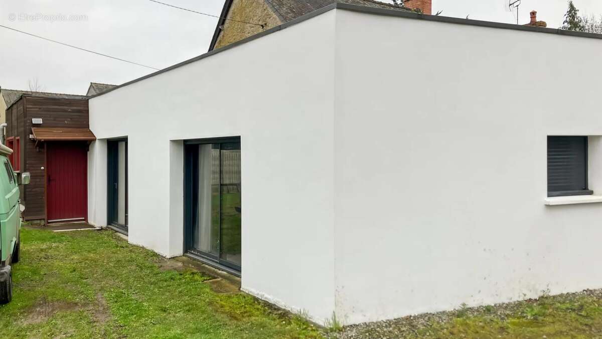 Maison à SAINT-SEGLIN