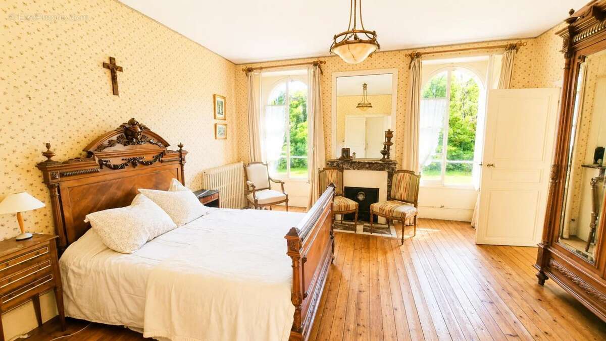 Maison à L'ISLE-SUR-SEREIN