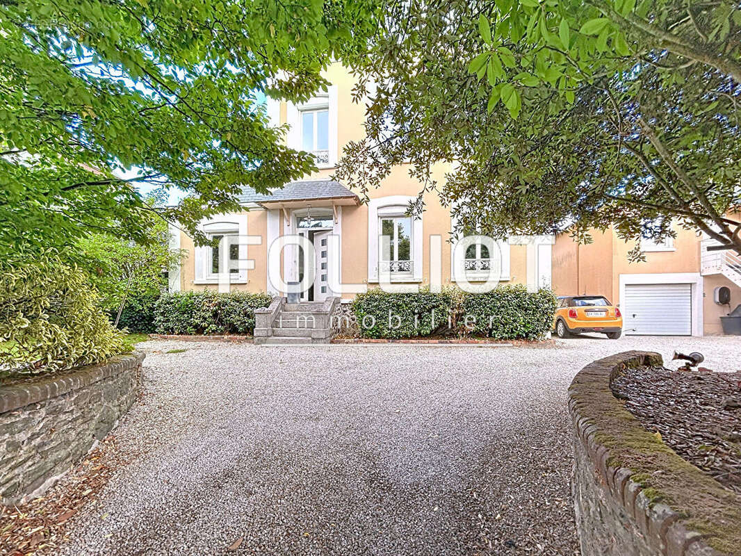 Maison à DONVILLE-LES-BAINS