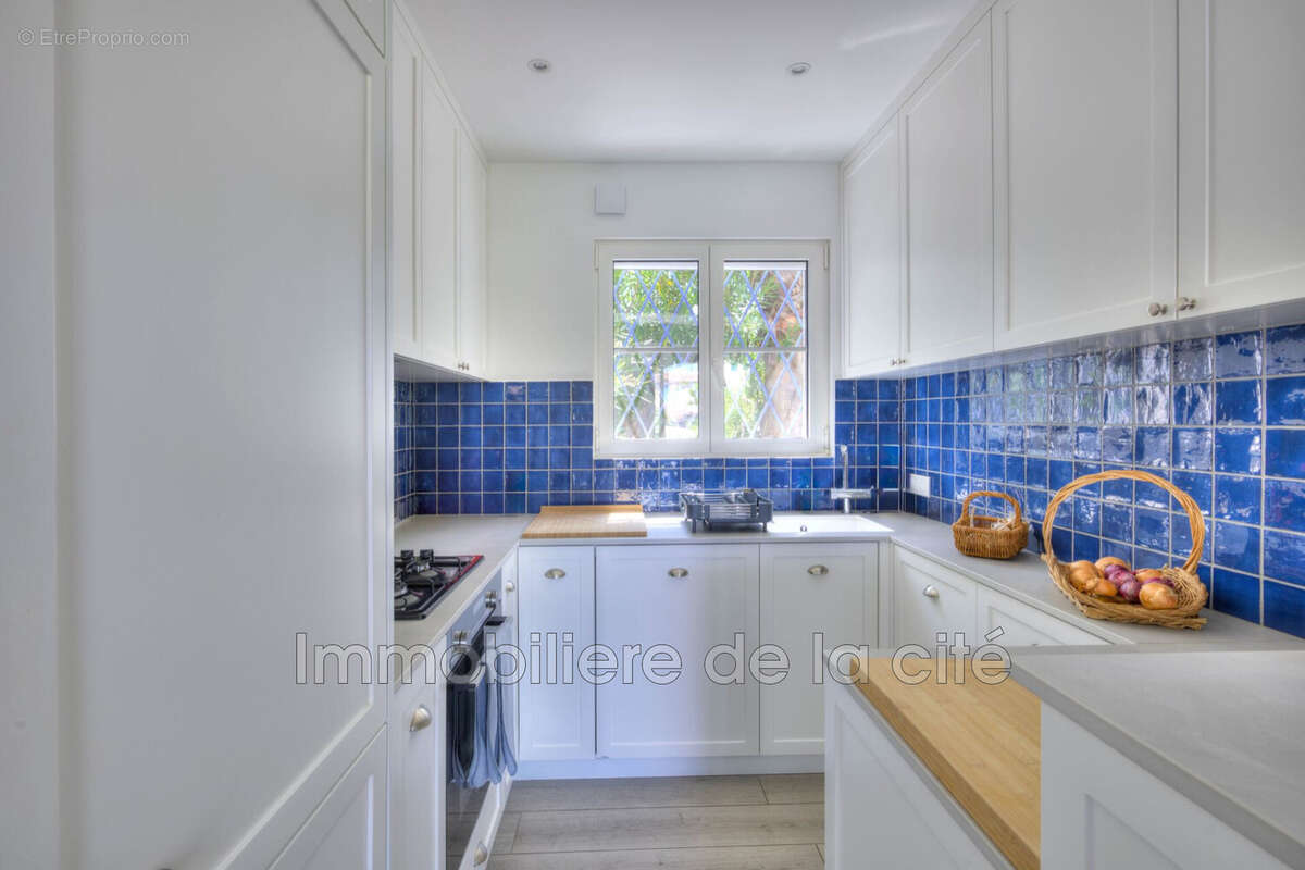 Maison 136 m² à Grimaud  - photo 9