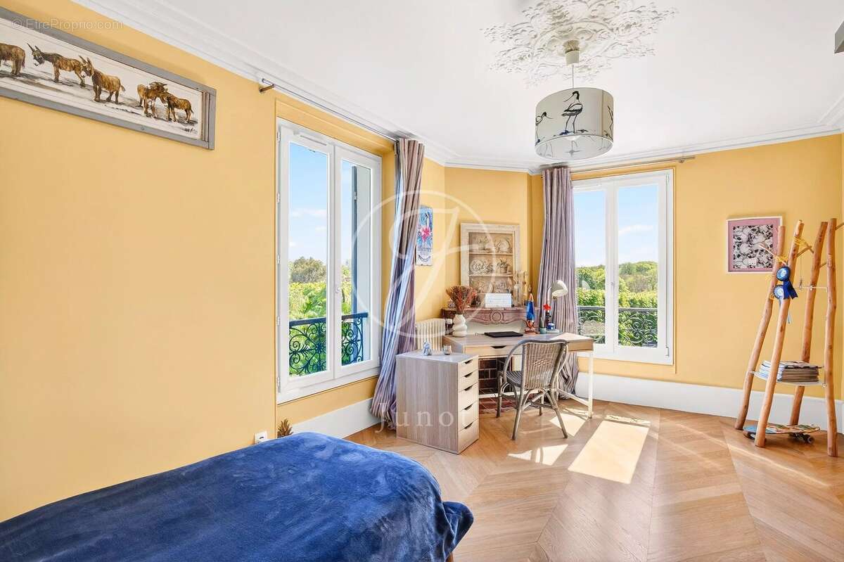 Maison à SAINT-CLOUD