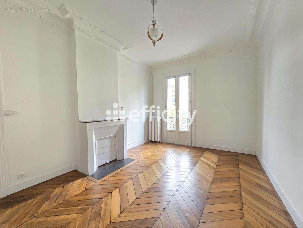 Appartement à LIVRY-GARGAN