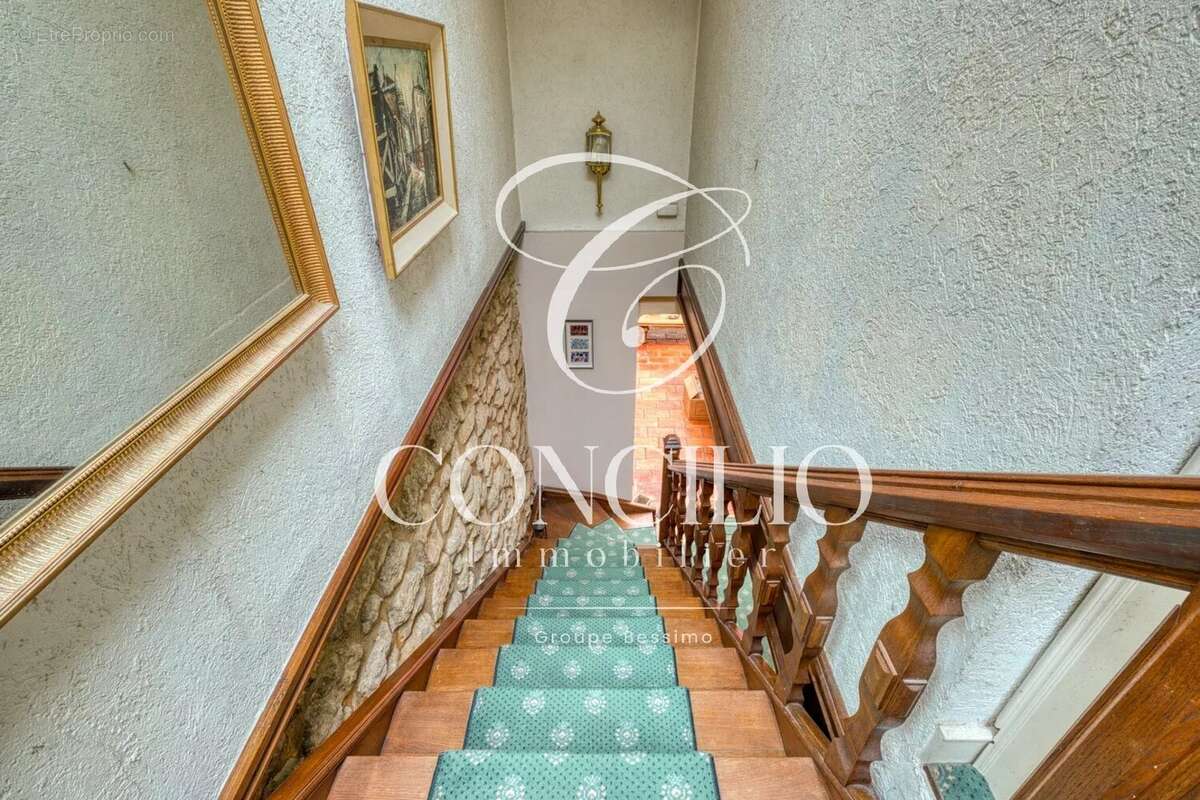 Maison à PARIS-18E