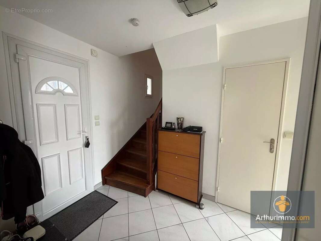 Maison à CHOISY-AU-BAC