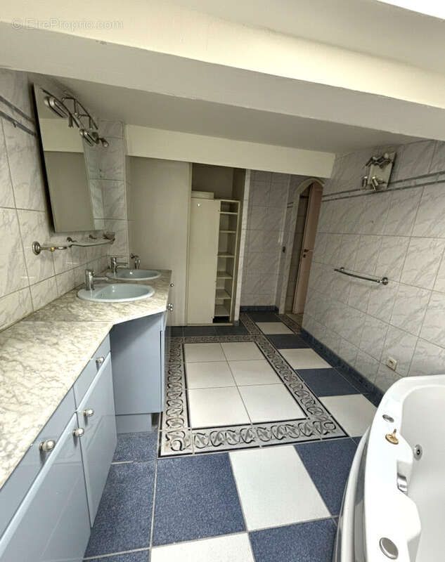 Maison à MARSEILLE-13E