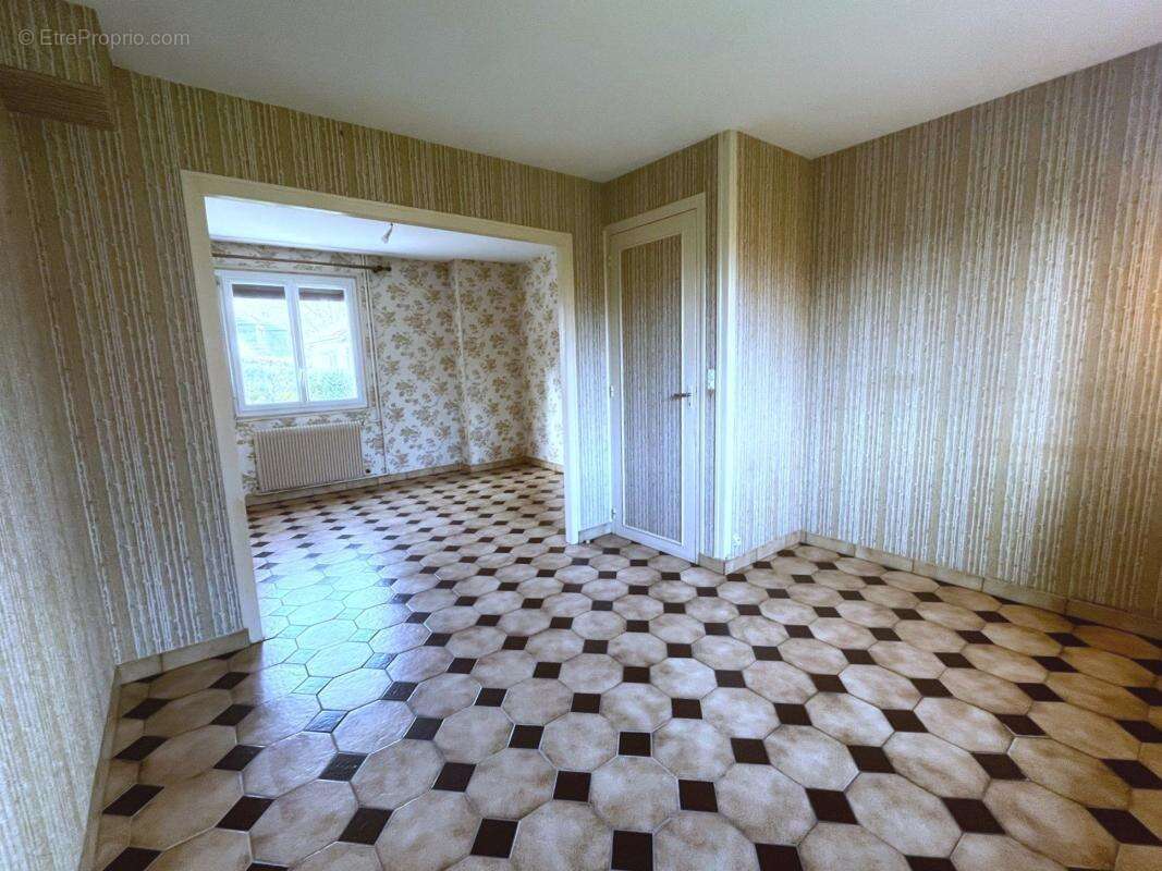 Maison à AUNEUIL